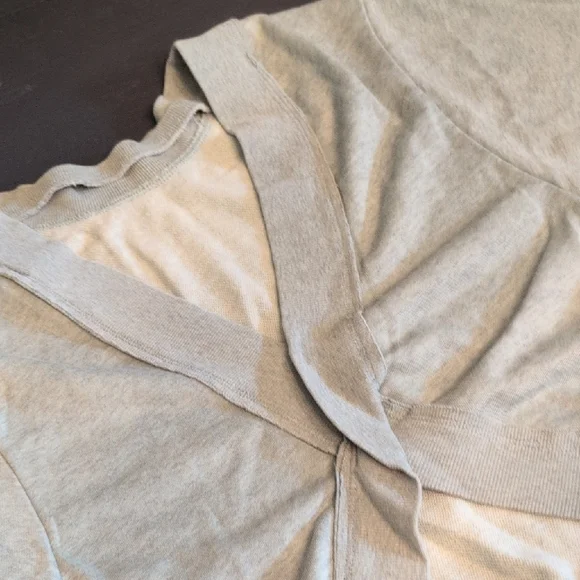 Pilcro By Anthropologie Green Sweatshirt Cozy and Versatile Top - Picture 3 of 6